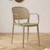 Cadeira de Plástico Rattan Nórdica para Casa Empilhável Cadeira de Jantar Lazer ao Ar Livre Cadeira com Encosto de Celebridade da Internet Mesa e Cadeiras para Apartamento Pequeno com Braços