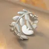 Anillo de Acero Inoxidable de Forma Ancha Chapado en Oro Transfronterizo Personalidad de Nicho Simple Acero de Titanio Anillo Abierto de Gama Alta No se Desvanece