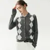 Nuevo Cárdigan de Punto con Cuello Polo de Cachemira Manga Larga Bloque de Color Diamante Lana de Cachemira Otoño/Invierno 2026