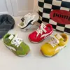 Zapatillas de entrenamiento Agande para niños, estilo coreano, con bloques de color, nuevas para otoño de 2026. Zapatillas deportivas ligeras para niños y niñas, estilo casual.