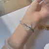 Fa Lin Wholesale pulsera de calcedonia blanca lichi congelado natural hebilla de paz para mujer enviar a amigas suministro en vivo