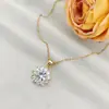 Collar Mujer Celebridad Cibernética Flor Zircón Geométrico Nicho Lujo Ligero Nuevo Estilo Sentido del Diseño Colgante Traje Elegante Collar de Acero de Titanio