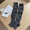 Calcetines de color liso, con volantes, hasta el tobillo para otoño e invierno, con un diseño en capas, un estilo preppy y un calcetín largo de algodón con ribete de encaje