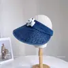 Gorra Vaquera Decorativa de Mano Pequeña de Mickey Mouse para Mujer, Sombrero de Sol Versátil de Moda de Verano para Vacaciones y Salidas, Sombrero de Sol con Protección Solar