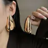Uau Brincos Estilo Metal Minimalista de Luxo com Coração Vazado de Pérola Floral Retrô Europeu e Americano