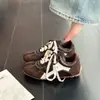 Tênis de Treino Forrest Gump Aumentador de Altura Estilo Coreano Feminino 2026 Nova Moda Outono Versátil com Cadarço Tênis Casual Cano Baixo Tênis de Skate