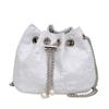 2024 nova chegada chanfrada bolsa mensageiro de corrente bolsa de balde de cordão portátil textura impresso bolsa pequena moda feminina