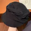Boina de Lino Plisada Diseño Retro Japonés para Mujer Principios de Otoño Delgada Versátil Adelgazante Gorra de Periodista de Moda