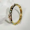 Yongge Jewelry Pulsera de Esmalte Transfronteriza Europea y Americana para Mujer Moderna Colorida Geométrica Rayada de Puntos Filigrana con Borde Dorado Accesorio de Mano