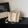 Bolso Tote de Gran Capacidad con Textura Tejida 2026 Nuevo Lanzamiento de Verano Bolso de Hombro Único Cruzado de Nicho Bolso Cubo para el Trabajo y el Viaje