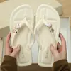 Nuevas Chanclas 2025 para Dormitorio Femenino Ligeras Antideslizantes Cómodas Lindas Shirley Mei Combinación Libre Versátil Espiga