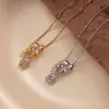 Colar Cruzado Novo com Pingente de Cubo de Açúcar Colorido com Zircônia Design de Nicho Anel Pingente Corrente para Clavícula da Moda com Micro Diamantes