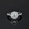 Anillo de Moissanita Nuevo Transfronterizo Europeo y Americano 925 Plata de Ley Flor Redonda Estilo Lujo Ligero Anillo de Compromiso de Boda Joyería
