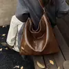 Nueva Moda Casual para Viajar Simple Color Sólido 2025 Invierno Gran Capacidad Bolso de Mano Tote para Axila Hombro Bolso de Mujer
