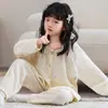 Pijama Familiar de Algodón Puro con Dibujos Animados, Cuello Redondo, para Niñas y Niños, Temporada de Primavera y Otoño, Lindo Conjunto de Dos Piezas de Ropa para el Hogar de Manga Larga para Niñas
