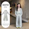 Nuevo conjunto deportivo estilo coreano para estudiantes de secundaria, moderno y elegante, que incluye una sudadera estilo coreano y pantalones con ribete de encaje para niñas