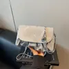 2026 Nuevo Bolso de Mujer Plegado de Moda Transfronterizo Elegante Bolso de Hombro con Cadena de Perlas con Patrón de PU