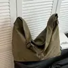 Bolso tote de gran capacidad modelo nuevo 2026 transfronterizo, bolso de hombro versátil de color sólido, adecuado para el uso diario, bolso de axila, bolso cruzado