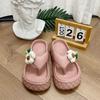 Novo EVA bonito flip-flops de sola grossa das mulheres flip-flops verão desgaste ao ar livre aumentando chinelos de praia de sola macia atacado