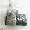 Válvula Solenoide de 3 Vias Nova SMC Japão VK332-5DZ-01 Válvula de Assento de Operação Direta Tensão DC24v Calibre Rc1/8