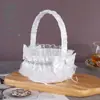 Estilo occidental nuevo cesta de flores pequeña cesta de flores para niña de las flores de boda portátil cesta de flores tejida de plástico cesta de flores para niños de boda al por mayor