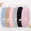 Nuevos Mangas Largas de Terciopelo para Mujer, Otoño e Invierno Bordadas de Conejo de la Suerte Protectoras Anti-Manchas Mangas al por Mayor