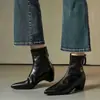 Botas elásticas ajustadas de punta fina y con plataforma para mujer, nuevas y versátiles para otoño e invierno 2026, cómodas, de media pantorrilla para el trabajo