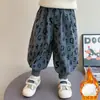 Pantalones Casuales de Forro Polar con Letras Estilo Coreano para Niñas Otoño/Invierno 2026 Nueva Moda Infantil Pantalones de Chándal Espesos para Niña Pequeña