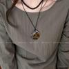 Collar retro de leopardo con peine, cadena larga para suéter, diseño de nicho para mujer, collar de ácido acético, accesorios de cuello con cuerda negra de alta gama