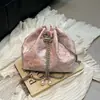 Bolsas Pequeñas de Moda Transfronterizas para Mujer Este Año, Bolsas de Tela Estilo Nuevo 2026, Bolsos Cubo con Cordón, Bolsos Cruzados Versátiles con Cadena