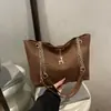 Bolsa de Ombro com Corrente Texturizada Vintage para Mulheres 2026 Fosca Nova Moda Bolsa de Axila Cor de Cervo Bolsa Tote para Mulheres