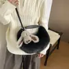 Bolsa Fofa Feminina 2026 Outono/Inverno Nova Grande Capacidade Ombro Único Bolsa de Axila Tendência Moda Versátil Bolsa Transversal de Pelúcia