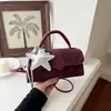 Bolso de mano para mujer para comercio exterior, nuevo bolso cuadrado pequeño de moda 2026, bolso cruzado artístico de nicho estilo ins, bolso de mano para mujer