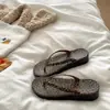 Chanclas de Leopardo de Alta Apariencia para Mujer, Calzado de Verano para Exteriores, Suela Gruesa, Que Aumentan la Altura, Antideslizantes, Modernas Chanclas de Playa