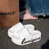 Pantuflas con Letras Eva para Mujer, Nuevo Estilo de Verano, Engrosadas, que Aumentan la Altura, Antideslizantes, Cómodas, Resistentes al Desgaste, Transpirables, Sandalias de Suela Gruesa para Mujer