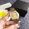 Reloj de Moda de Nicho con Caja de Barril Completamente Dorada, Esfera Dorada, Diseño de Calendario, Sensación de Alta Gama, Reloj para Mujer para Atuendo de Negocios, Reloj de Cuarzo