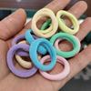 Anillo para Toalla Amigable con el Cabello de Bebé Estuche de Cuero Anillo Pequeño de Colores Dulces para Niños Banda de Goma Diadema Anillo para Toalla de 3 cm