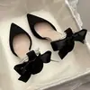 Sandalias de tacón alto de moda para mujer con una sola tira, nuevo estilo primavera/verano, punta fina, tacón delgado, lazo, punta cerrada, diseño hueco