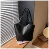 Comercio Exterior Lujo Ligero Retro Bolso Grande Nuevo Moda Mujer Estilo Coreano Nicho Bolso Tote Casual Viaje Diario Bolso de Hombro Único Debajo del Brazo