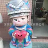 Escultura de Desenho Animado Cultural de Minoria Étnica: Menina Miao Segurando um Coração, Atração Turística Popular, Decoração Famosa na Internet para Atrair Tráfego na Loja