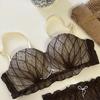 [Venta de Liquidación] Ropa Interior de Encaje Sin Costuras Otoño e Invierno para Niñas Jóvenes, Media Copa Push-Up para Pecho Pequeño, Realzadora y Favorecedora, Estilo Pura Pasión, Espalda Belleza Francesa