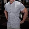 Camisa de Fitness Muscular Estilo Novo Manga Curta Lapela Elástica Cor Sólida Cardigã Casual Esportivo Camisa Não Amassa Negócios Roupas Masculinas