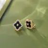 Moda Vintage Brati Aretes de Fritillaria Blanca Natural Hierba de Cuatro Hojas Hebilla de Oreja de Cruz para Mujer Accesorios Estilo Buchia