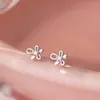 Pendientes de Flor de Diamante Único con Huecos Estilo Bosque, Estilo Nuevo, para Mujer, Lujo Ligero, Exquisitos, Compactos, Versátiles