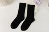 Calcetines blancos de mujer, medias de algodón japonés de moda para primavera y otoño, calcetines de media pantorrilla de color liso, serie Candy al por mayor