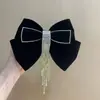 2026 Nuevo Estilo Pinza para el Cabello con Lazo Grande de Terciopelo Rojo, Accesorio para el Cabello para Niñas, Tocado de Princesa Nupcial de Borla de Alta Gama