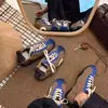 Tênis de treinamento baixos de couro macio estilo alemão para mulheres, nova coleção outono 2026, tênis casuais versáteis retrô, sapatos com cadarço em blocos de cor