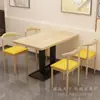 Conjunto de Mesa e Cadeiras para Restaurante de Fast Food para Uso Comercial, Adequado para Lojas de Hot Pot Picante e Macarrão, Restaurantes, Chá de Leite, Sobremesas, Lanches e Espetinhos Fritos, com Mesas e Cadeiras Espessadas