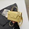 Bolsa Transversal de Novo Estilo de Alta Qualidade Moda Transfronteiriça Bolsa de Mão Versátil Bolsa Quadrada Pequena Primavera 2026 Bolsa de Ombro Casual