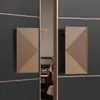 Nuevo Estilo Chino Antiguo Placa Sólida de Aluminio Manija de Puerta Tallada Hotel Club Caja Manija Lista para Usar
